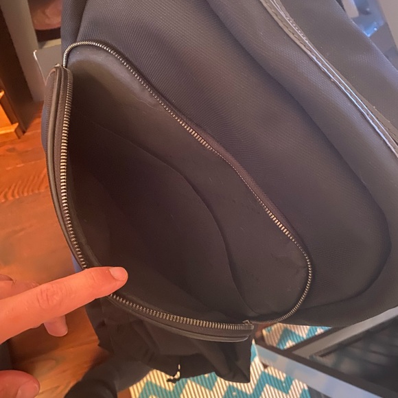 Hugo boss school bag - Picture 6 of 8